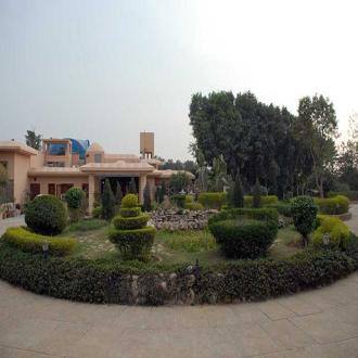 Luxury Stay With Palatial Suites, New Delhi 1